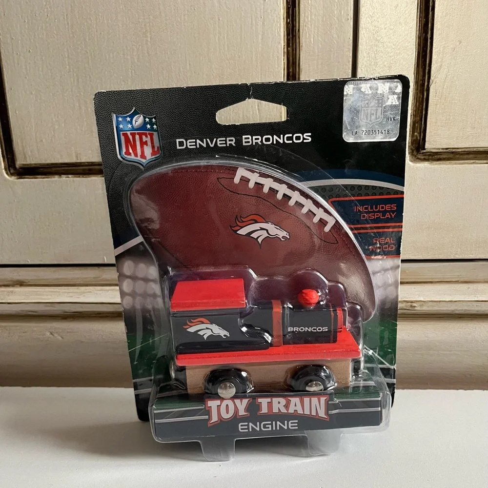 New NFL Denver Broncos Real Wood Toy Train w/ Football display stand